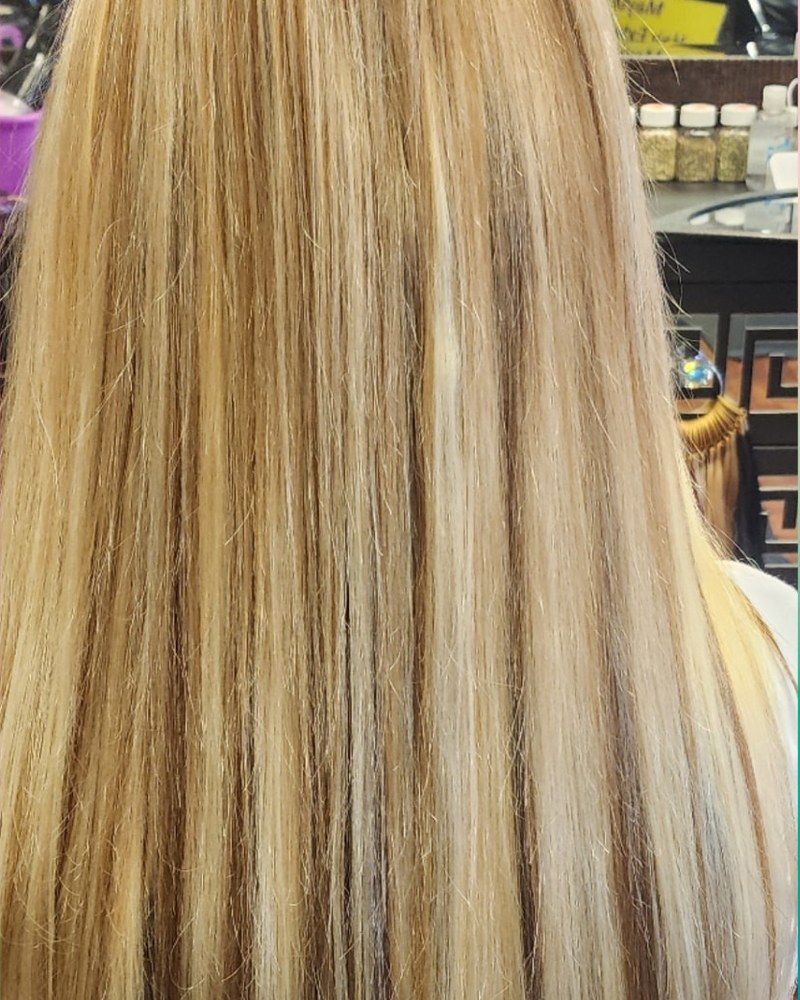 Fuller blonde bob after Mayte's extension transformation